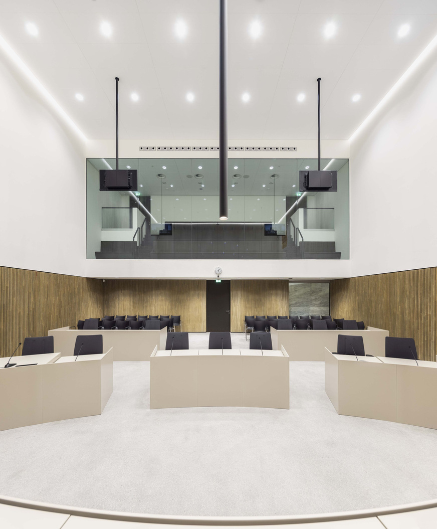 The courtroom is protected from the spectator areas with Vetrotech security glass.