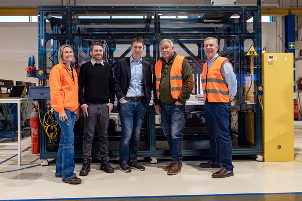 © Glaston The Glaston and Miru teams at the Glaston plant in Tampere.